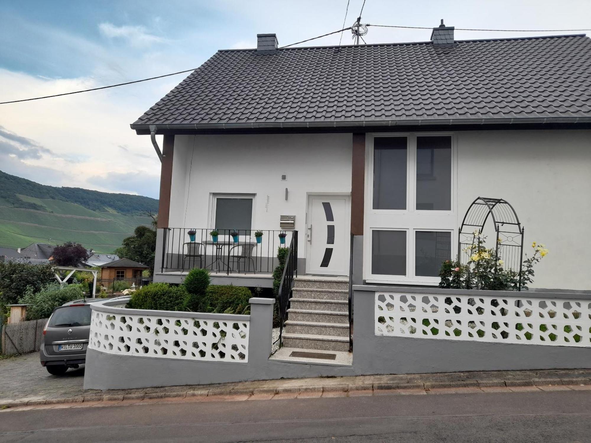 Gaestezimmer Bernkastel - Gaestehaus Barbara Exterior foto
